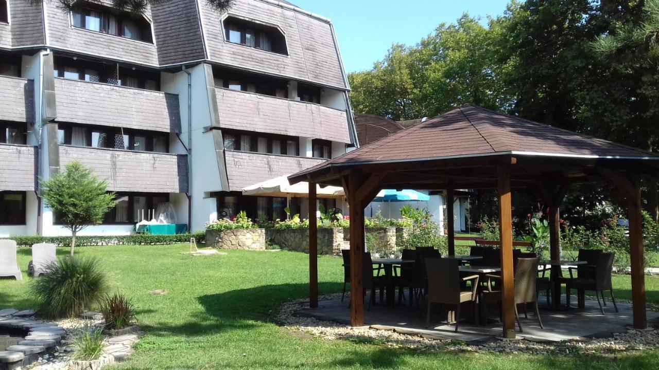 Hotel Jogar Balatonfoldvar Exterior photo